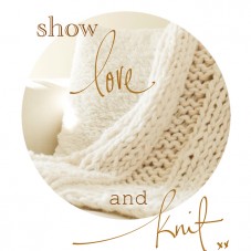 A free chunky wool blanket pattern via @lynneknowlton #knit #knitting #freePattern #chunkywool #blanket