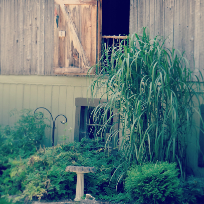 Hello AMAZING, let's hold hands & snoop through my house --> http://wp.me/p38cMm-3gK #HomeTour #DIY #ideas