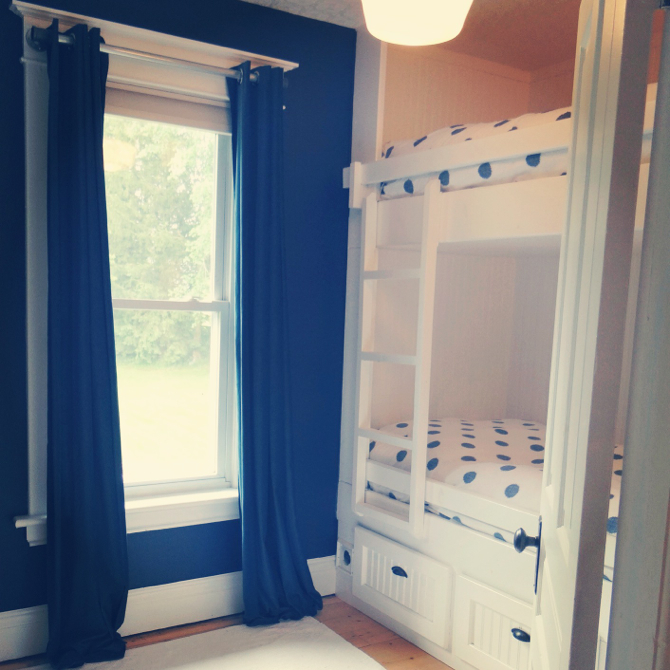 Hello AMAZING, let's hold hands & snoop through my house --> http://wp.me/p38cMm-3gK #HomeTour #DIY #ideas