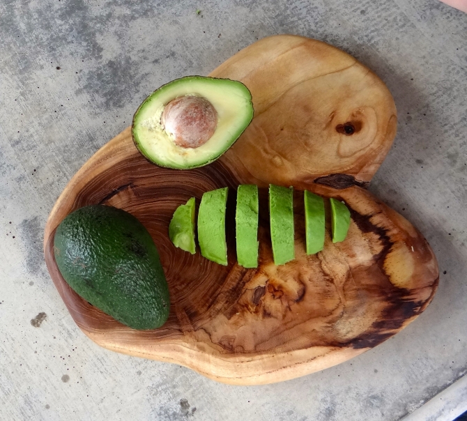 Green with Envy - Avocado tips and tricks http://www.lynneknowlton.com/avocado-tips-and-tricks/