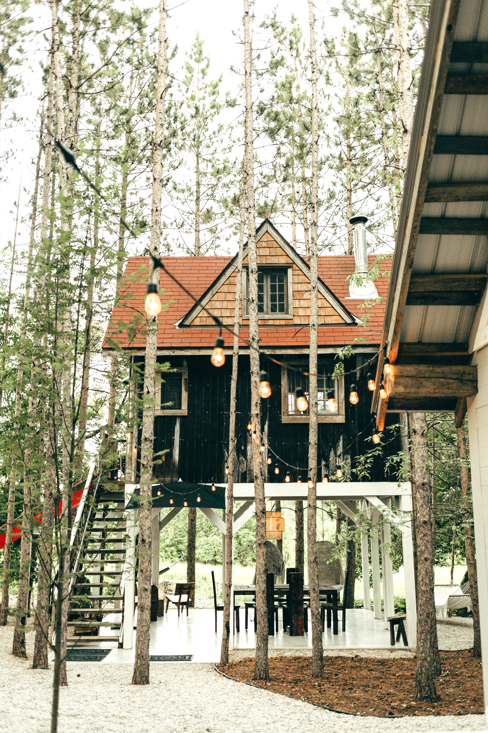 Treehouse + Cabin Retreat by Lynne Knowlton Treehouse + Cabin Retreat by Lynne Knowlton